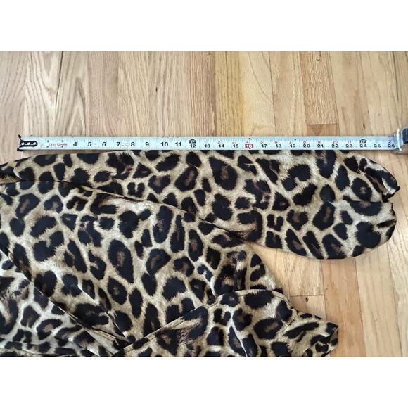 Torrid Women's Animal Wrap Top Blouse Print Size 5X Long Sleeve Dressy Bishop - Picture 7 of 10